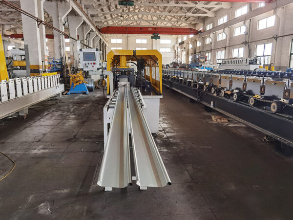 Shutter door blade forming machine (2)